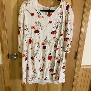 Women’s floral 3/4 sleeve dress